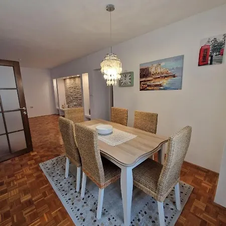 Haya Garden Apartment *
